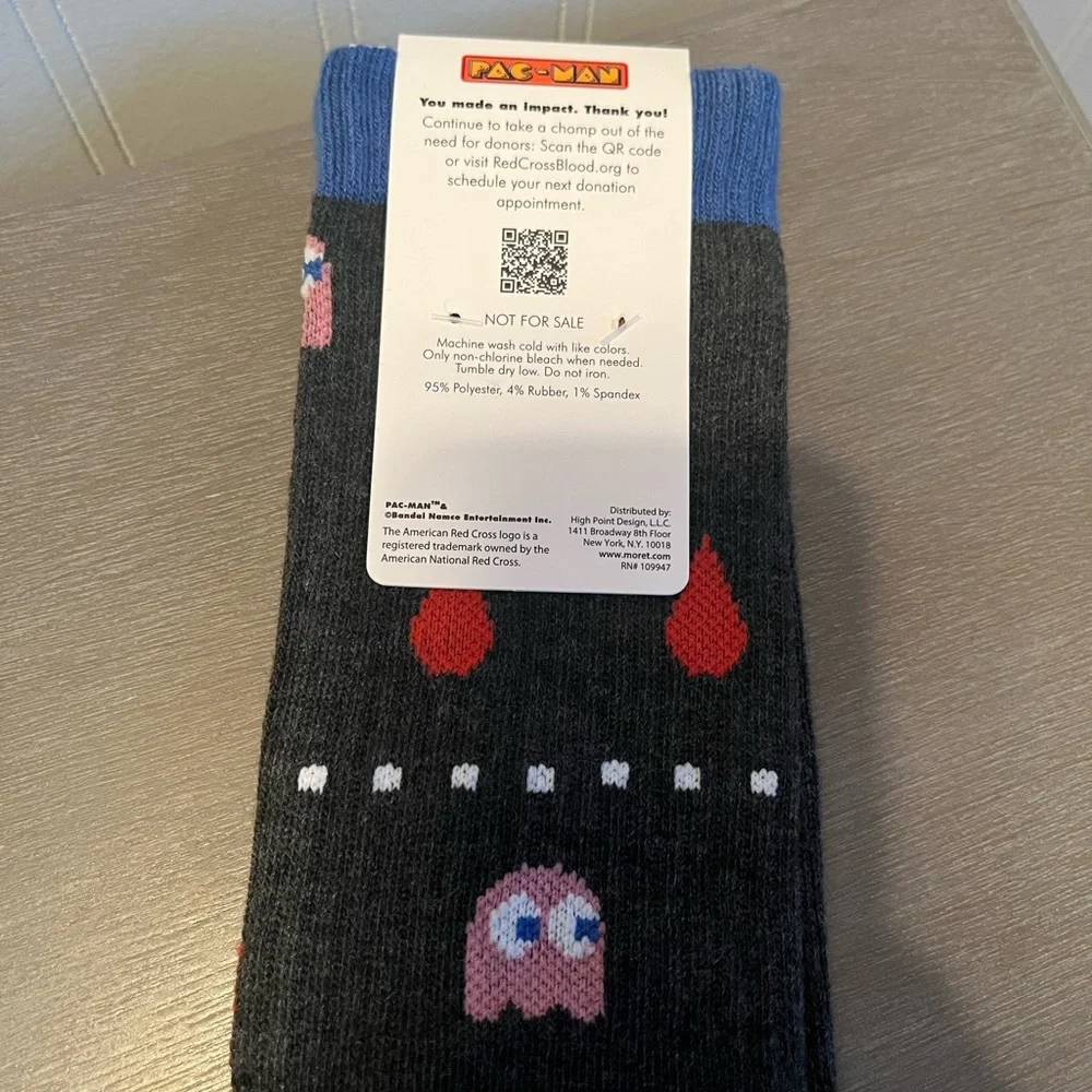 American Red Cross Pac Man Sixkes NEW Socks - Picture 3 of 4